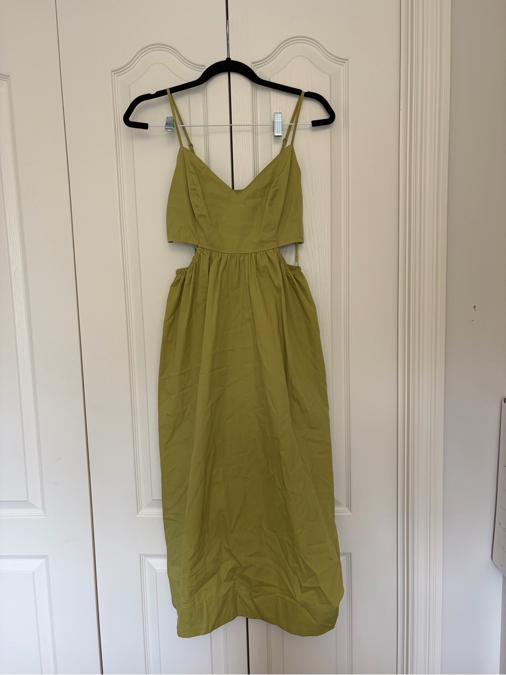 Women’s Olive Green Spaghetti Strap Midi Dress